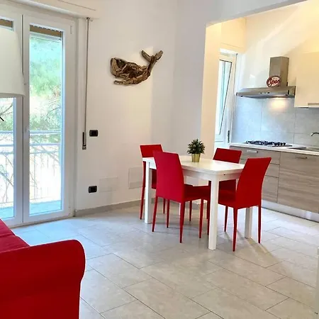 Apartment A Due Passi Dal Mare Trilocale Borgio Verezzi