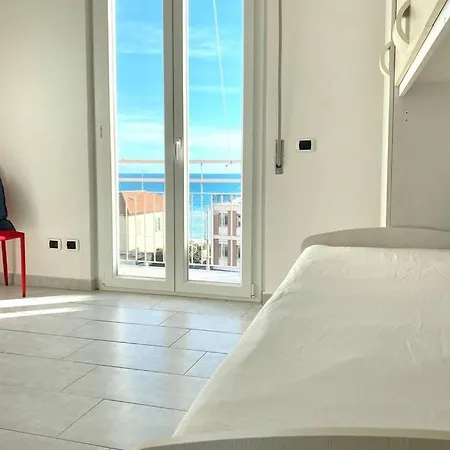 A Due Passi Dal Mare Trilocale 아파트 *